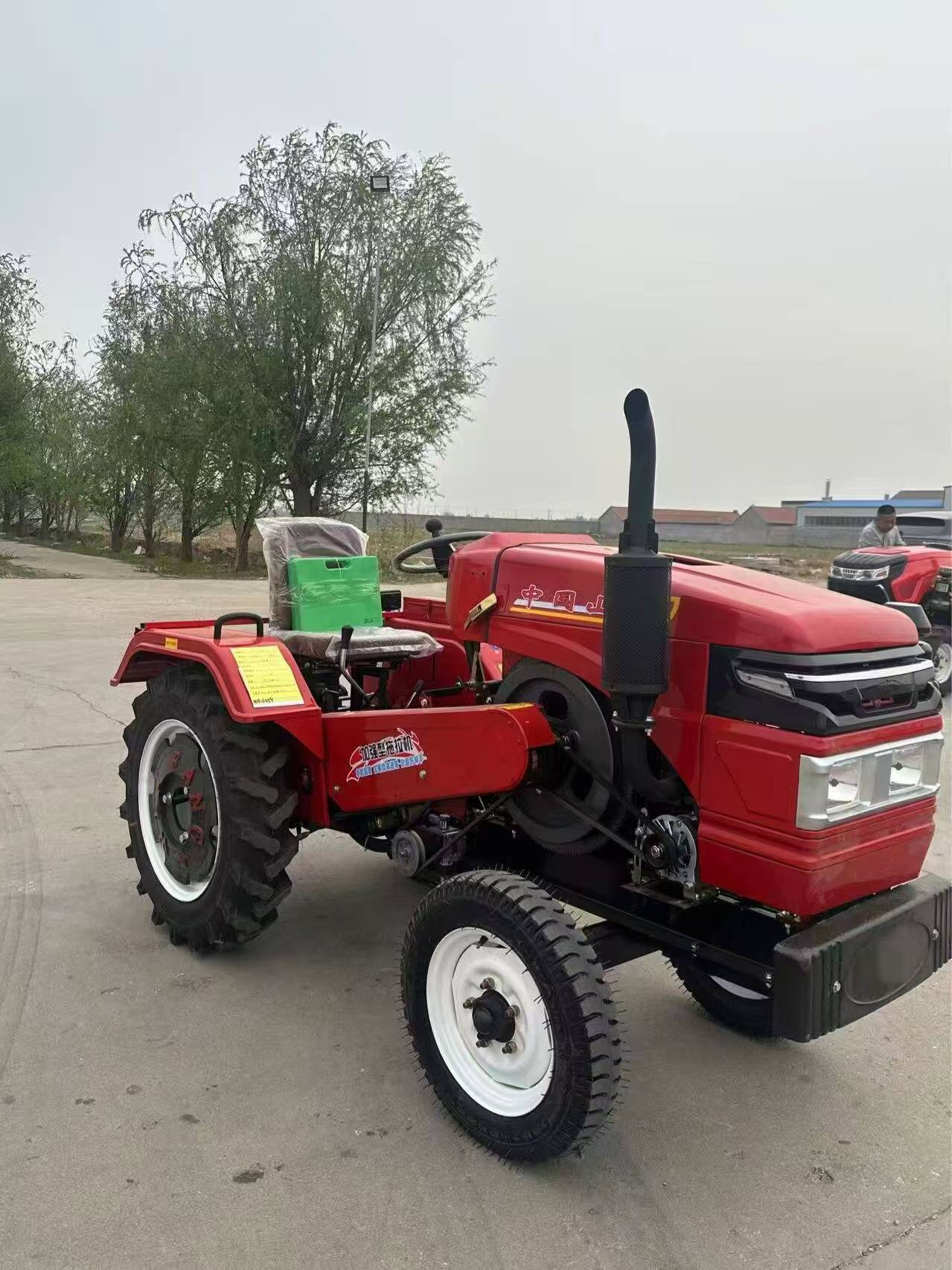 25馬力トラクター