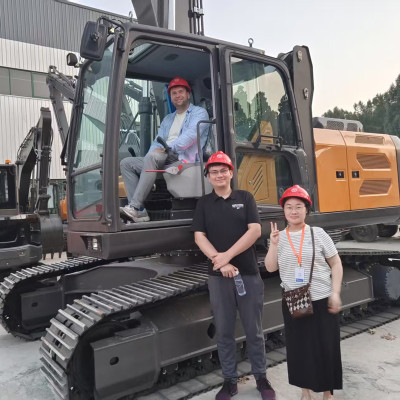 グローバルクライアントと成功事例 | 掘削機